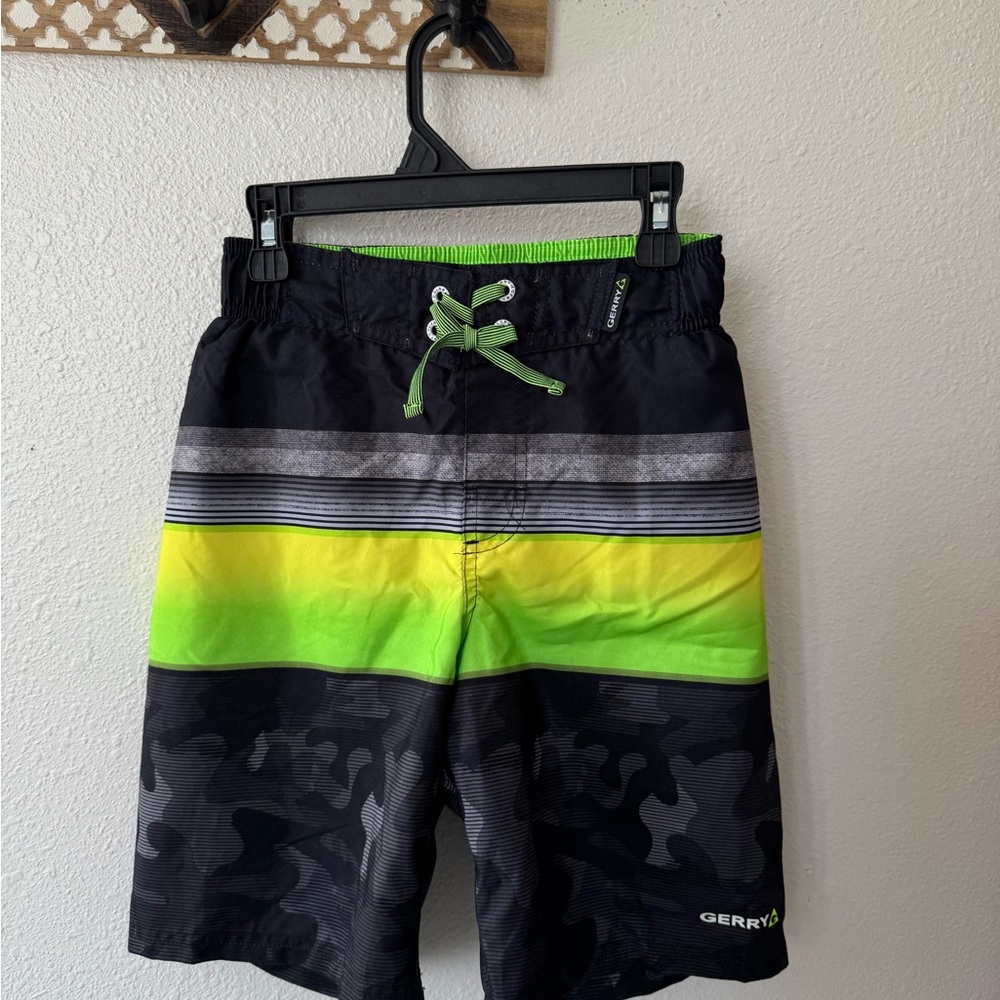 Gerry Weber Black and Green Kids Shorts